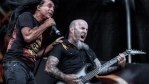 Joey Belladonna e Scott Ian