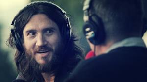 John Frusciante rilancia la sua carriera solista con un nuovo progetto incentrato sulla musica house
