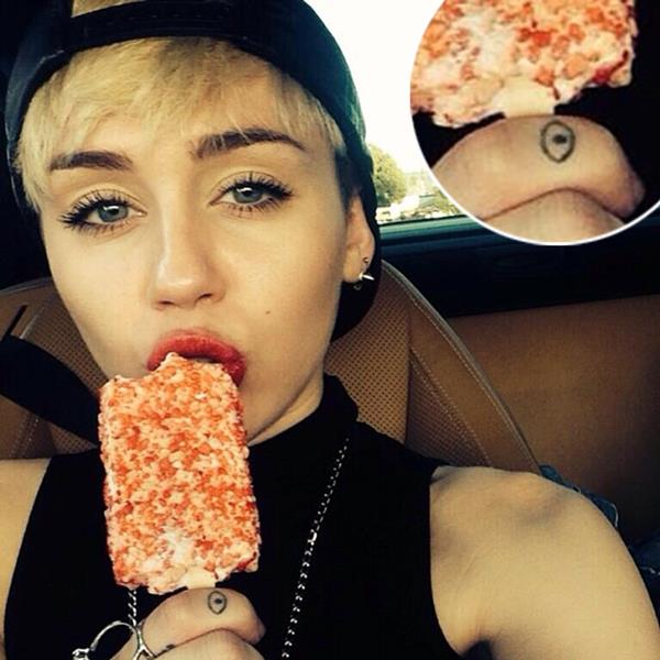 Tatuaggio occhio di Miley Cyrus