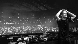 Martin Garrix durante un suo show