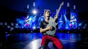 Matt Bellamy Muse live tour 2015