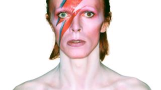 David Bowie: copertina Aladdin Sane