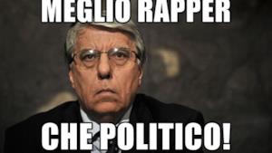 Giovanardi meme: meglio rapper che politico!