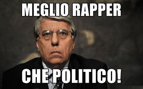 Giovanardi meme: meglio rapper che politico!