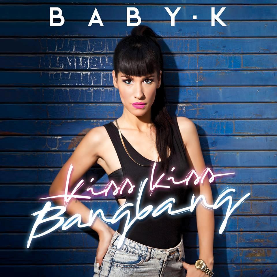 Baby K sulla copertina dell'album Kiss Kiss Bang Bang