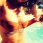 Rihanna in bikini in bella vista il tatuaggio