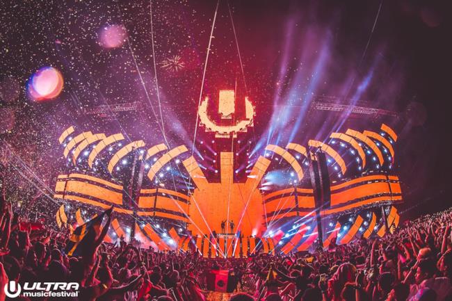 Axwell /\ Ingrosso sul MainStage dell&#39;Ultra Music Festival 2017