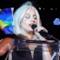 Lady Gaga canta l'inno americano in versione gay per il Gay Pride 2013