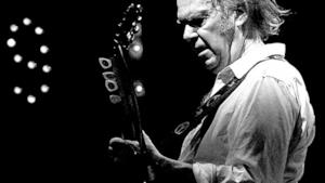 Neil Young: il nuovo disco Psychedelic Pill esce il 29 ottobre 2012