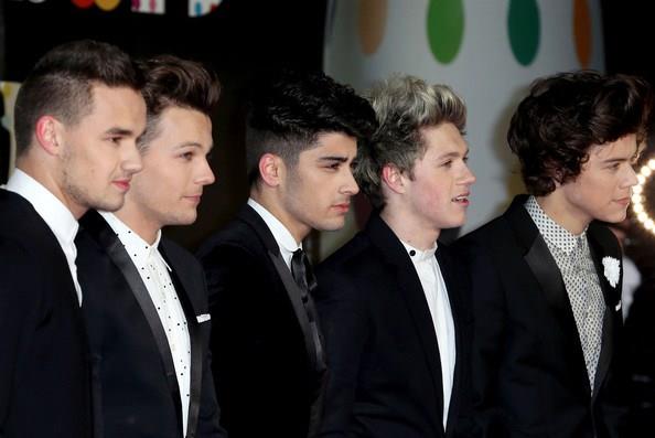 One Direction twitter pics - 102