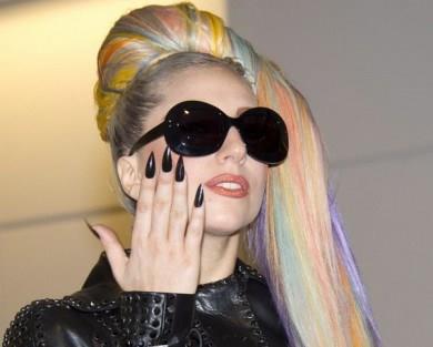 Lady Gaga capelli arcobaleno