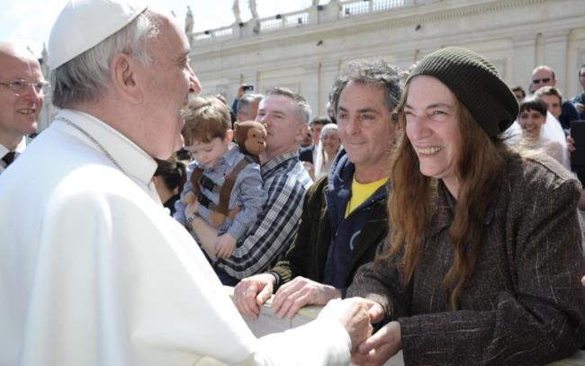 Papa Francesco incontra Patti Smith in Vaticano