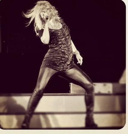 Shakira incinta balla Waka Waka