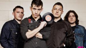 Arctic Monkeys, Do I Wanna Know?: ascolta il nuovo singolo 2013