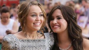 Demi Lovato e Miley Cyrus da piccole