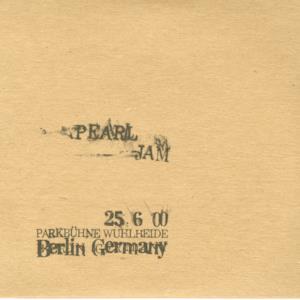 Berlin, DE 25-June-2000 (Live)