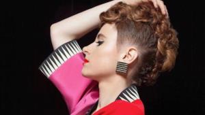 La cantante canadese Kiesza di profilo