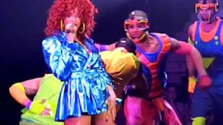 Rihanna Loud Tour - 19
