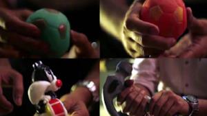 Game of Thrones: la parodia della sigla in versione 'giocattolo che squittisce' [VIDEO]