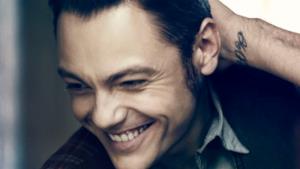 Tiziano Ferro sorriso