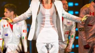 Justin Bieber Tour 2013 - Live Manchester con ballerini