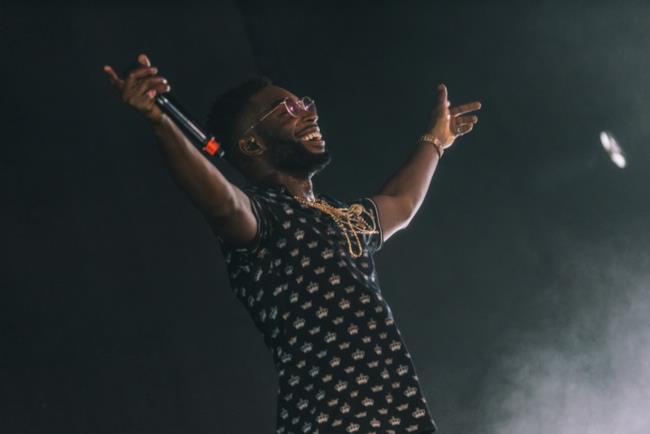 Il rapper britannico Tinie Tempah. Tinie Tempah in the building.