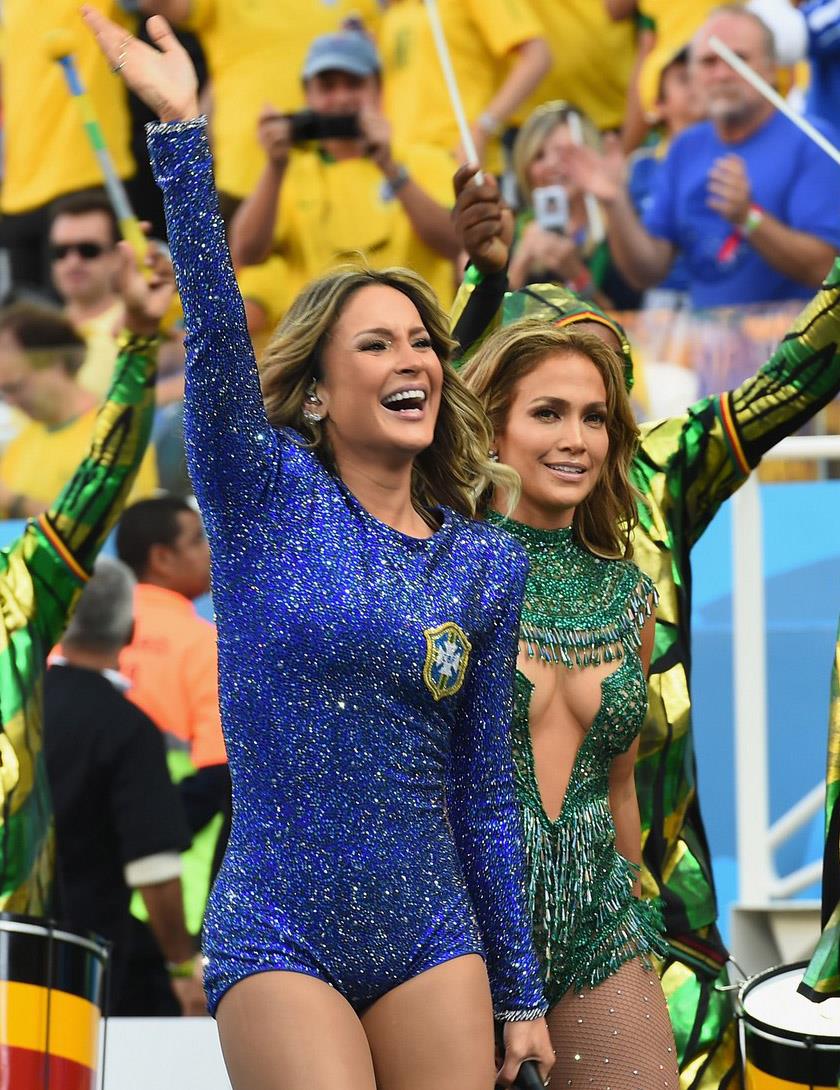 Jennifer Lopez e Claudia Leitte sul palco