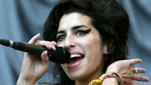 Amy Winehouse, album postumo ai vertici delle classifiche