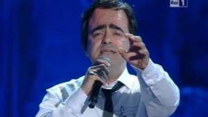 Sanremo 2013: Elio e la Canzone mononota secondo i colleghi