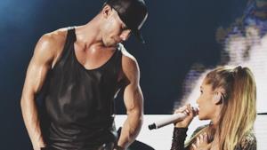 Ariana Grande e Ricky Alvarez insieme sul palco