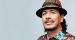 Il chitarrista messicano Carlos Santana