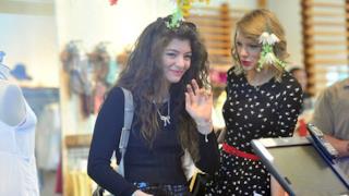 Lorde e Taylor Swift alla cassa
