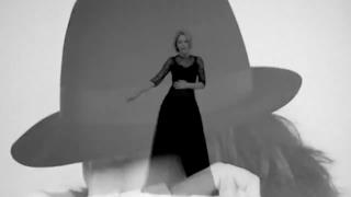 Kylie Minogue and Laura Pausini limpido official video - 16