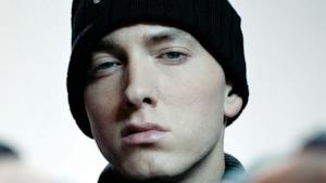 Eminem con cappello