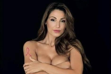 Anna Tatangelo risponde alle accuse dopo le sue foto per LILT Anna Tatangelo
