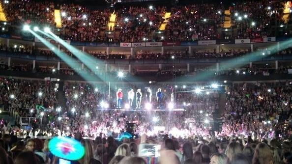 One Direction twitter pics - 86