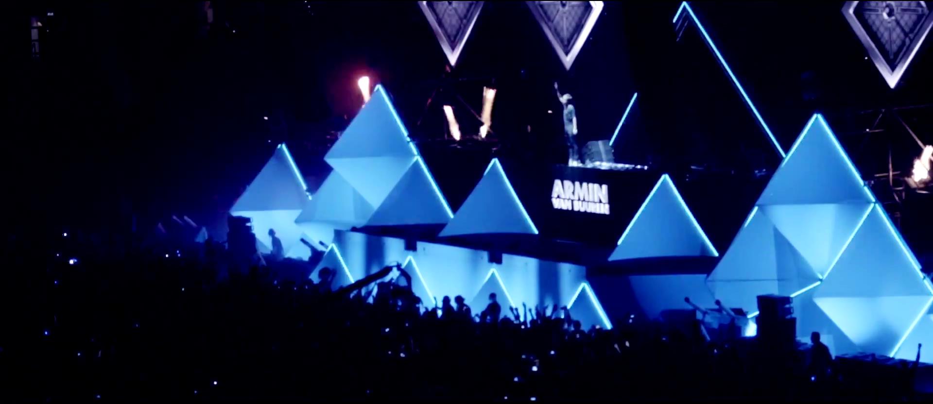 Armin van Buuren durante l'Amsterdam MUSIC FESTIVAL 2014