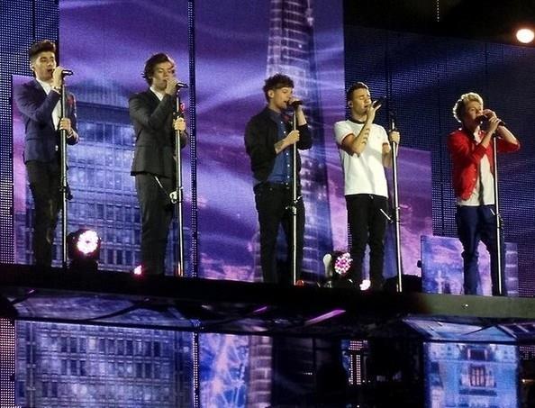 One Direction twitter pics - 82