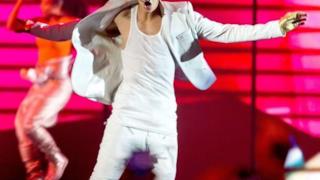 Justin Bieber balla live a Manchester - tour 2013