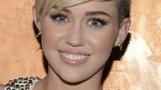 Miley Cyrus Lookbook - 22