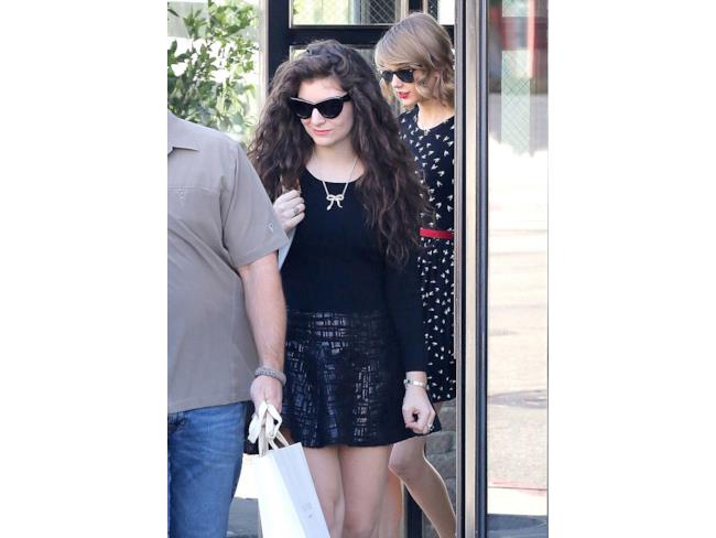 Lorde e Taylor Swift con il bodyguard