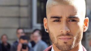 Zayn Malik capelli corti e biondi