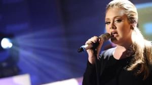Adele: dopo l'operazione il ritorno ad X Factor Uk? Lei smentisce