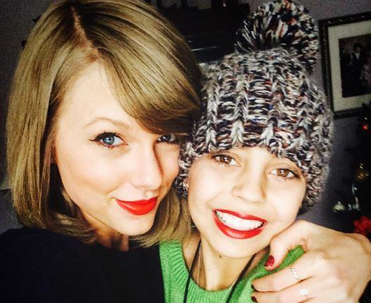 Taylor Swift con Delaney Clements