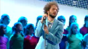 Serata duetti Sanremo 2011, eliminati Tricarico e Max Pezzali