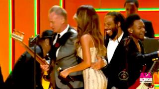 Rihanna, Sting e Bruno Mars live ai Grammy Awards