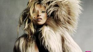 Kate Moss: ascolta il nuovo singolo Day And All Night, anche se non canta!