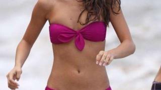 Selena Gomez in Bikini le 30 foto migliori - 6