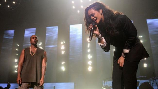 Kanye West e Rihanna insieme sul palco