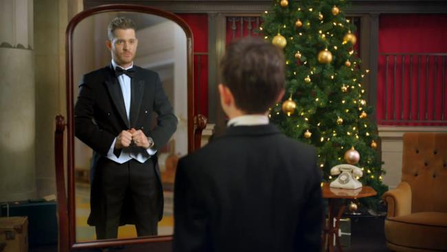 Canzone di Natale 2014 Michael Bublé nel video  Baby It's Cold Outside